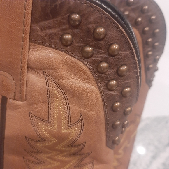 nwot GYPSY ROSE tan and dark brown leather Studded Cowboy boots SIZE 5.5M - Picture 6 of 12
